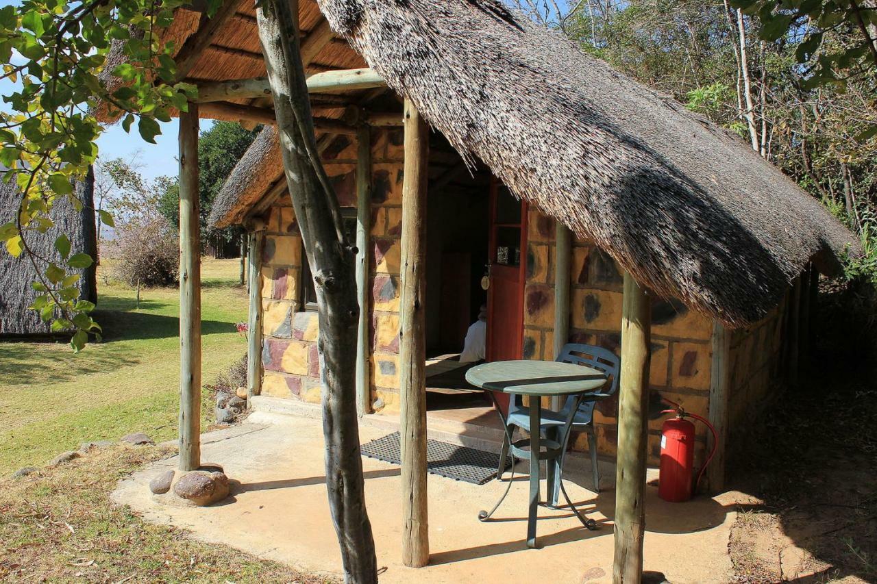 バーグビル Sungubala Eco Campヴィラ エクステリア 写真